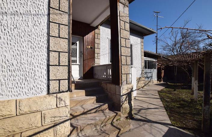 Image No.10-2 Bed House for sale