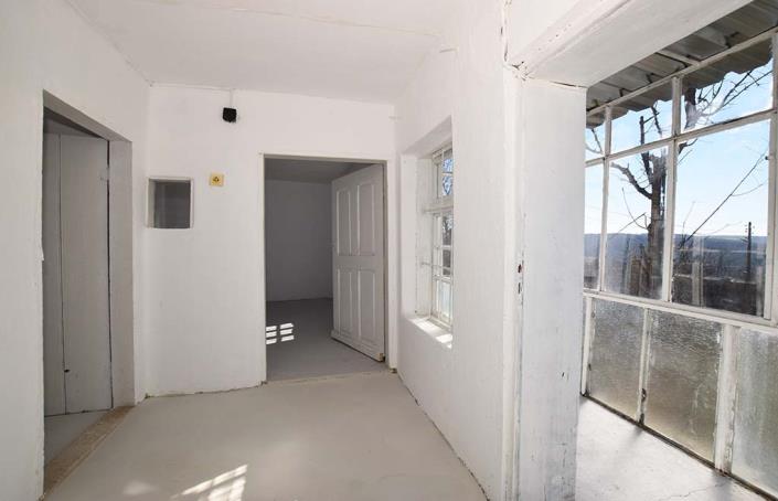 Image No.44-2 Bed House for sale