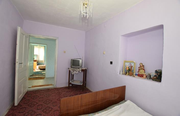 Image No.10-3 Bed House for sale