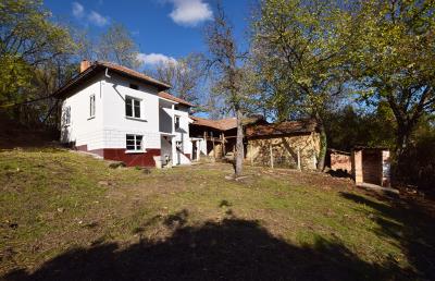 mowlem-bulgaria-pay-monthly-gorsko-kalugerovo-morning-house-2_53338085945_o
