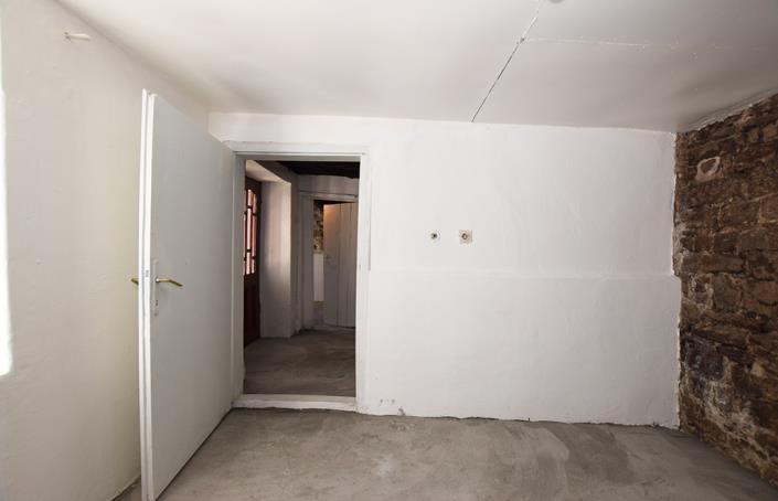 Image No.11-3 Bed House for sale