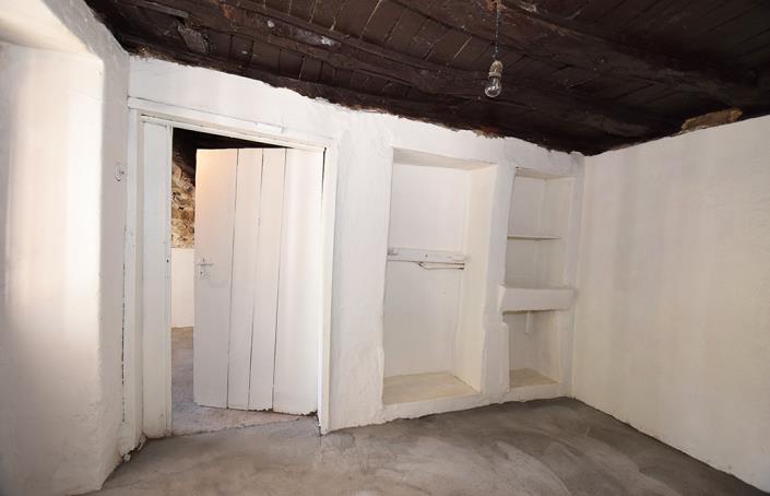 Image No.12-3 Bed House for sale