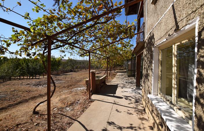 Image No.8-3 Bed House for sale