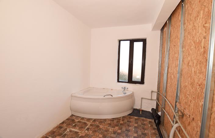 Image No.39-2 Bed House for sale