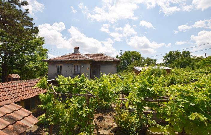 Image No.6-2 Bed House for sale