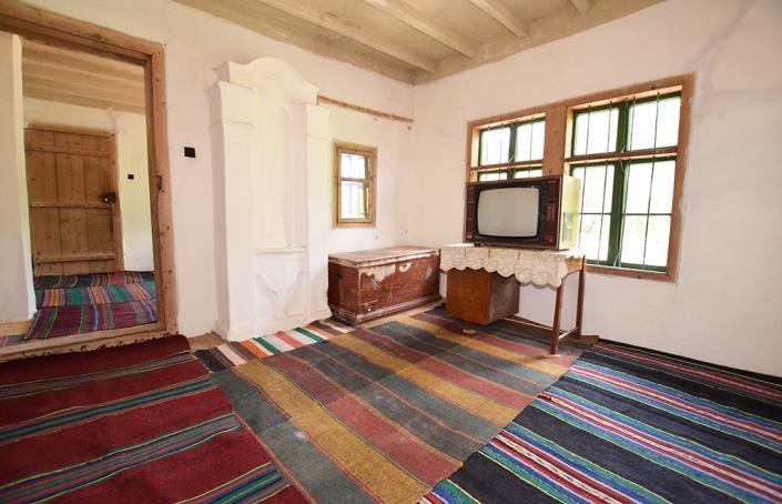 Image No.35-4 Bed House for sale