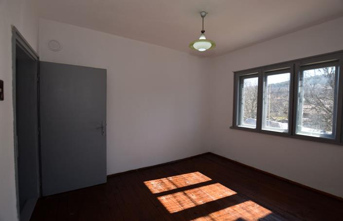 Image No.45-Maison de 3 chambres à vendre à Dobromirka