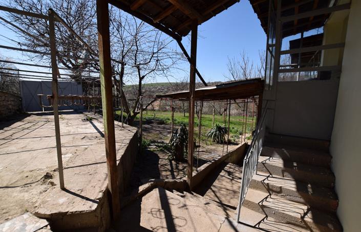 Image No.6-3 Bed House for sale