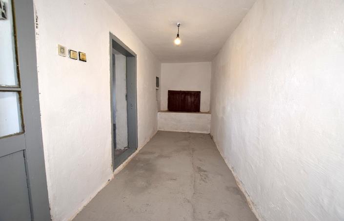 Image No.9-3 Bed House for sale