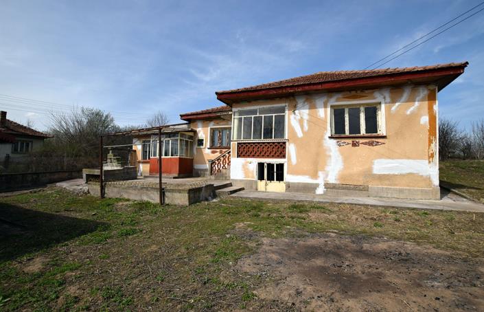 Image No.11-3 Bed House for sale