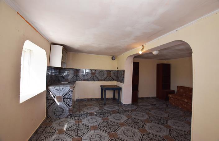 Image No.9-2 Bed House for sale