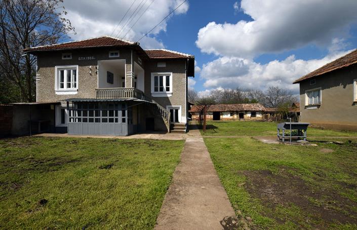 Image No.7-3 Bed Hotel for sale