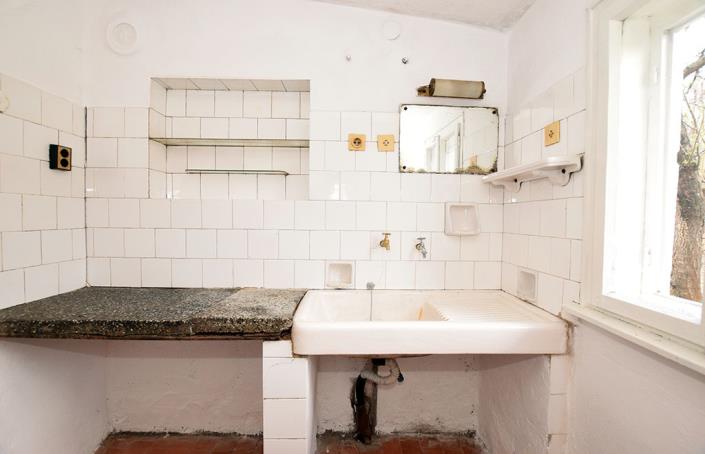 Image No.35-3 Bed Hotel for sale