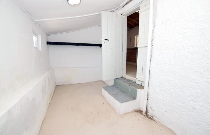 Image No.40-2 Bed House for sale