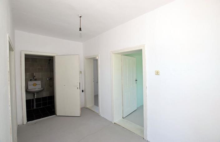 Image No.32-3 Bed House for sale