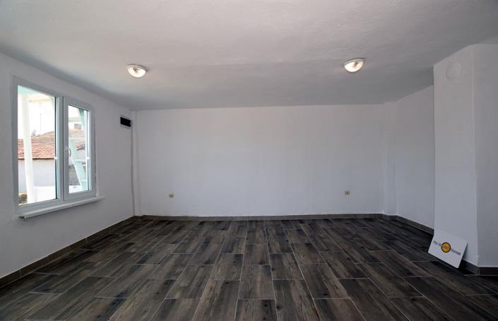 Image No.27-1 Bed House for sale