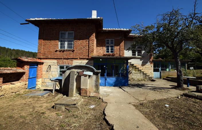 Image No.12-3 Bed House for sale