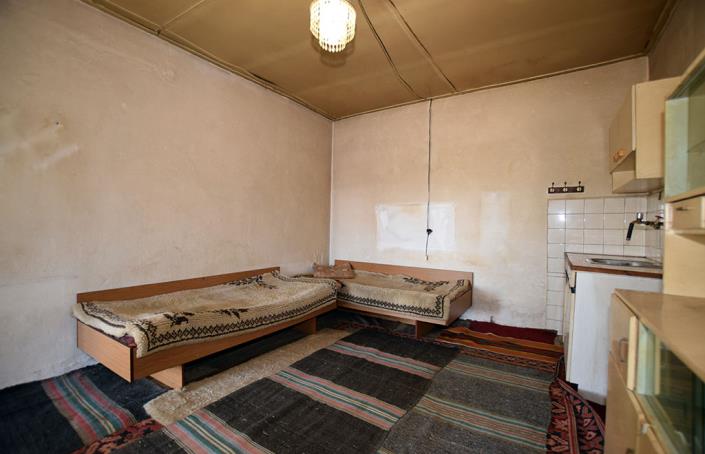 Image No.41-2 Bed House for sale