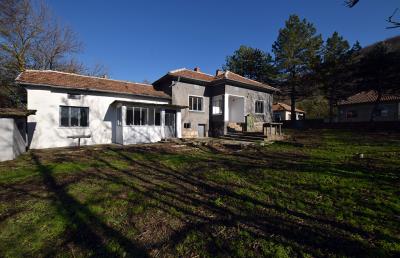 PAY-MONTHLY--MOWLEM-BULGARIA--ZHERNOV--FERRY-HOUSE--10