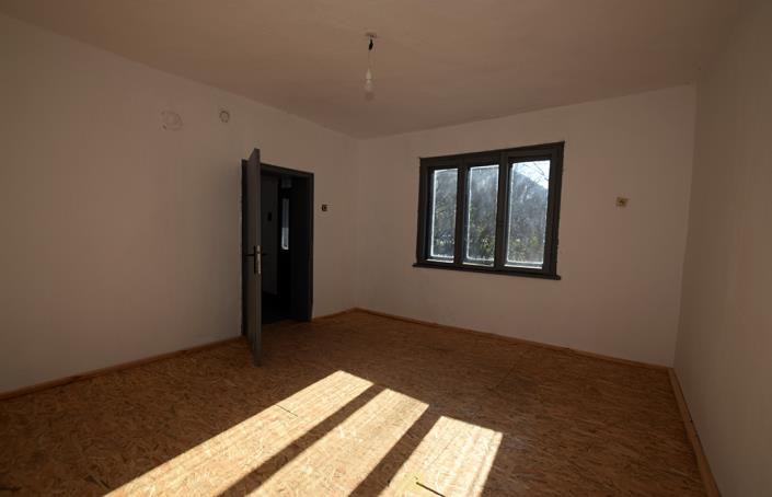 Image No.25-3 Bed House for sale