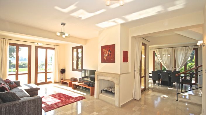 Image No.18-4 Bed Villa for sale