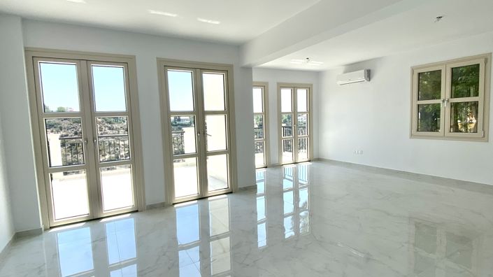 Image No.3-3 Bed Villa for sale