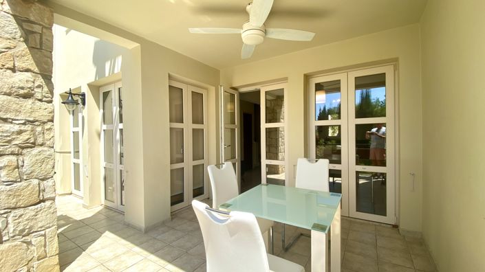 Image No.12-Villa de 2 chambres à vendre à Aphrodite Hills