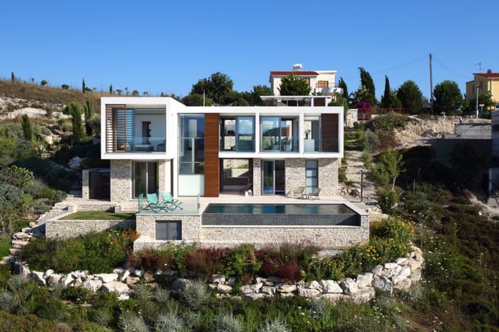 Image No.1-4 Bed Property for sale