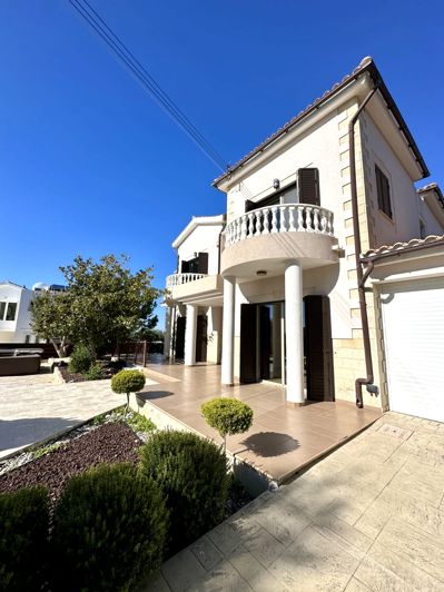 Image No.9-4 Bed Villa for sale