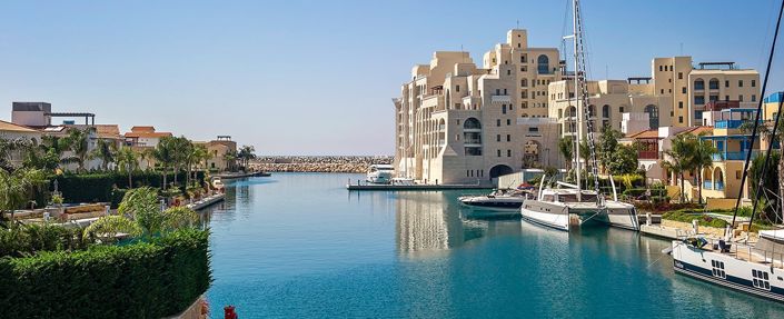 Image No.1-4 Bed Apartment for sale