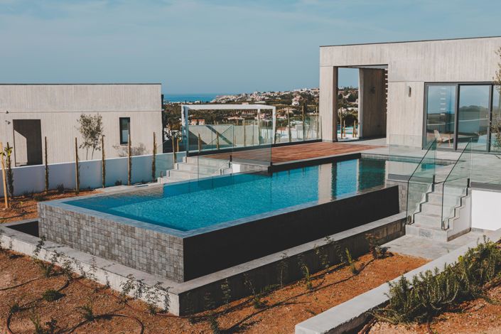 Image No.3-4 Bed Villa for sale