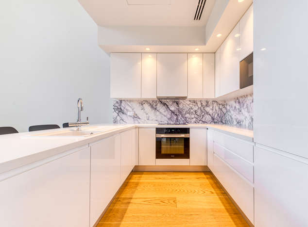 Image No.10-4 Bed Property for sale