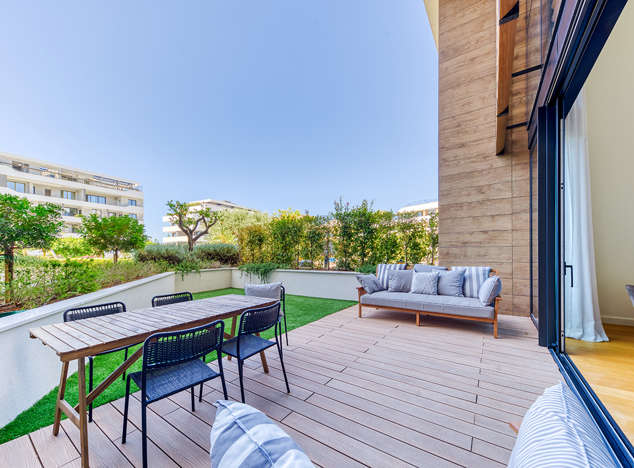 Image No.12-4 Bed Property for sale