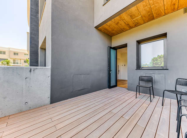 Image No.24-4 Bed Property for sale