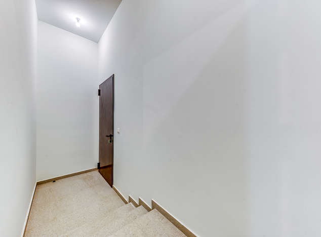 Image No.28-4 Bed Property for sale