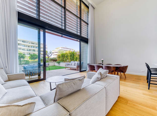 Image No.3-4 Bed Property for sale