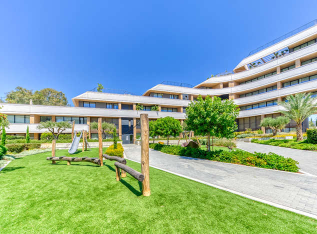 Image No.33-4 Bed Property for sale