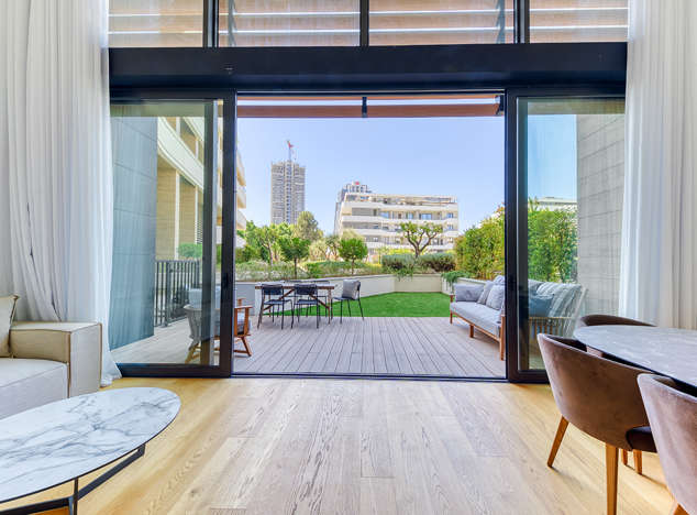 Image No.7-4 Bed Property for sale