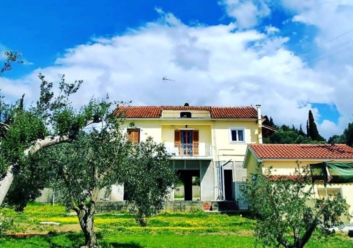 Image No.3-2 Bed Villa for sale