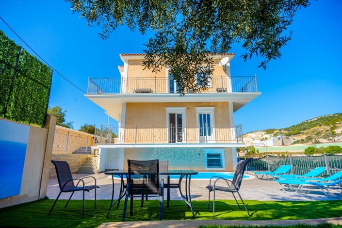 Image No.10-5 Bed Villa for sale