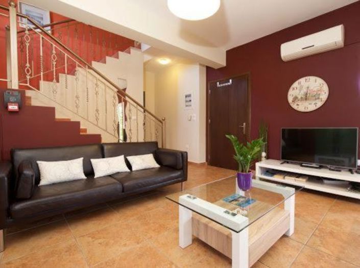 Image No.10-3 Bed Villa for sale