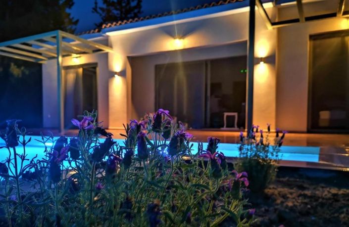 Image No.11-2 Bed Villa for sale