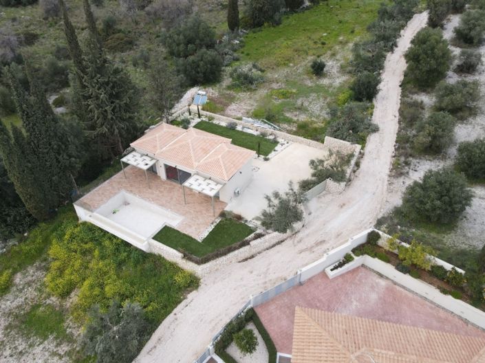 Image No.2-2 Bed Villa for sale