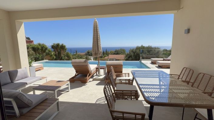 Image No.1-3 Bed Villa for sale