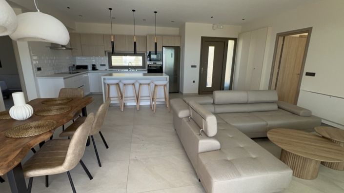 Image No.15-3 Bed Villa for sale