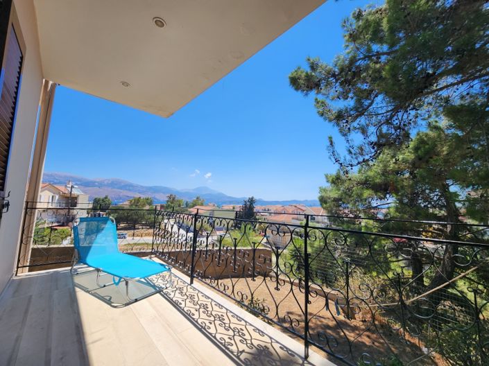 Image No.5-7 Bed House for sale