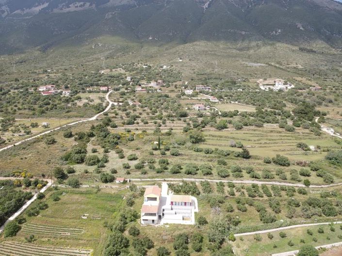 Image No.9-2 Bed House for sale