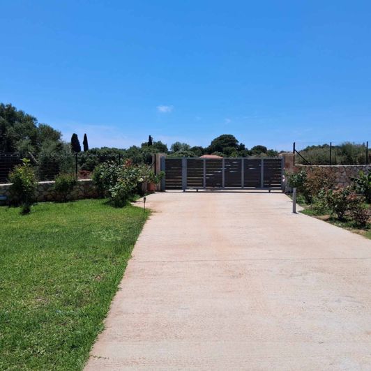 Image No.20-4 Bed House for sale