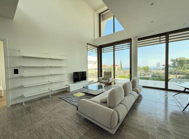 Image No.3-4 Bed Villa for sale