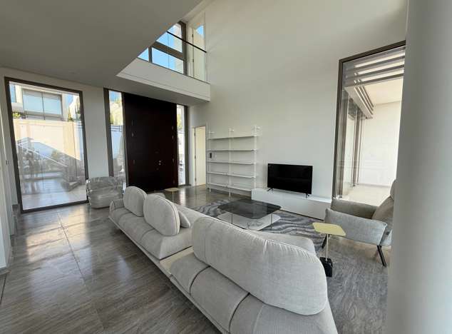 Image No.4-4 Bed Villa for sale